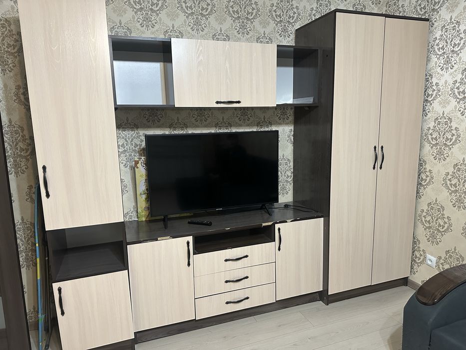 Горка в зал. Мебель для комнаты