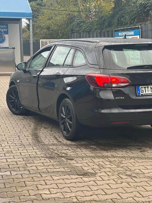 Opel Astra K Sports Tourer +