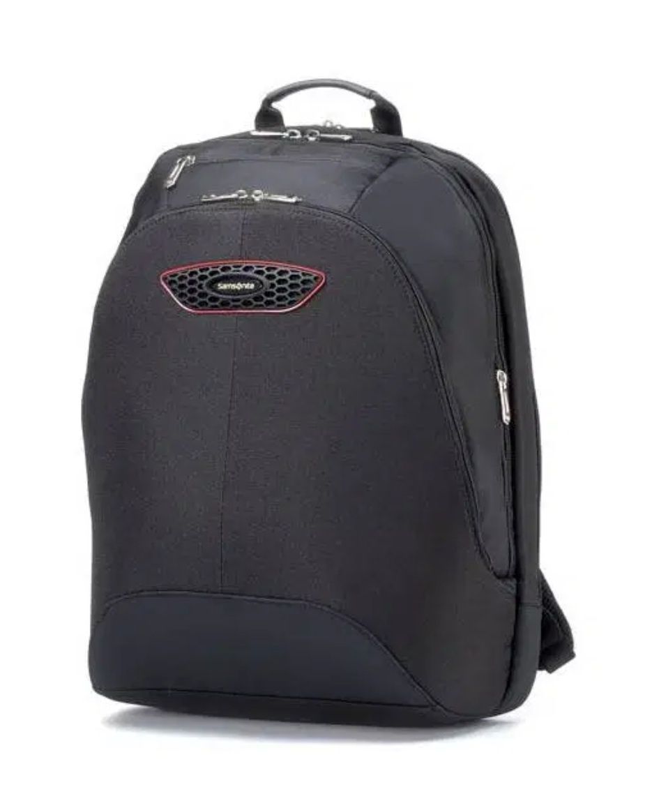 Samsonite Pillow2 17" черна

Раница Samsonite Laptop Pillow2 17" Черна