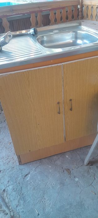 Раковина со шкафом