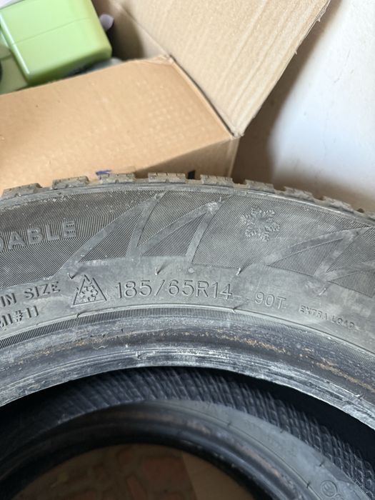 Продам два зимних колёса Р14