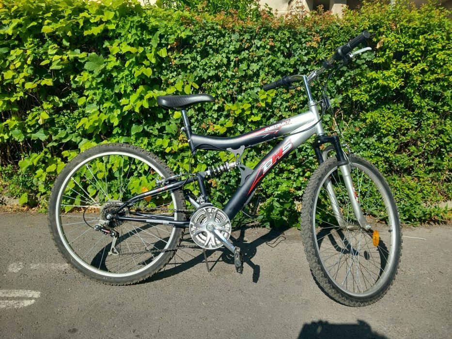 Vând bicicleta MTB