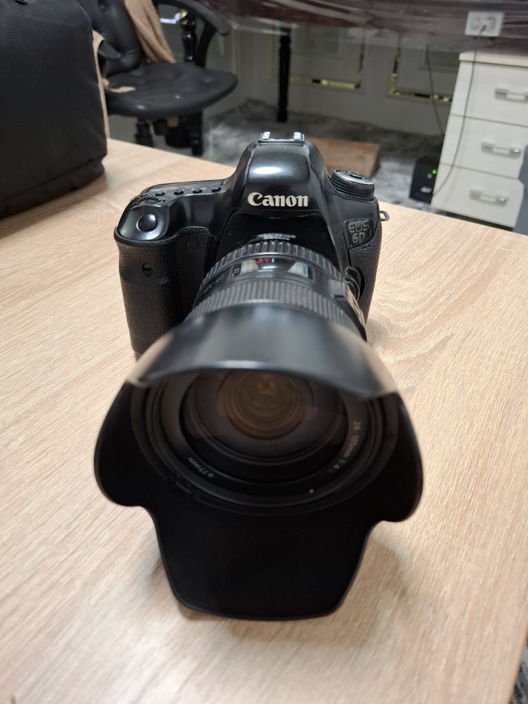 Canon 6 d sotiladi