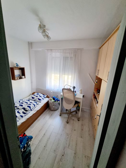 Apartament cu o camera, zona Decebal