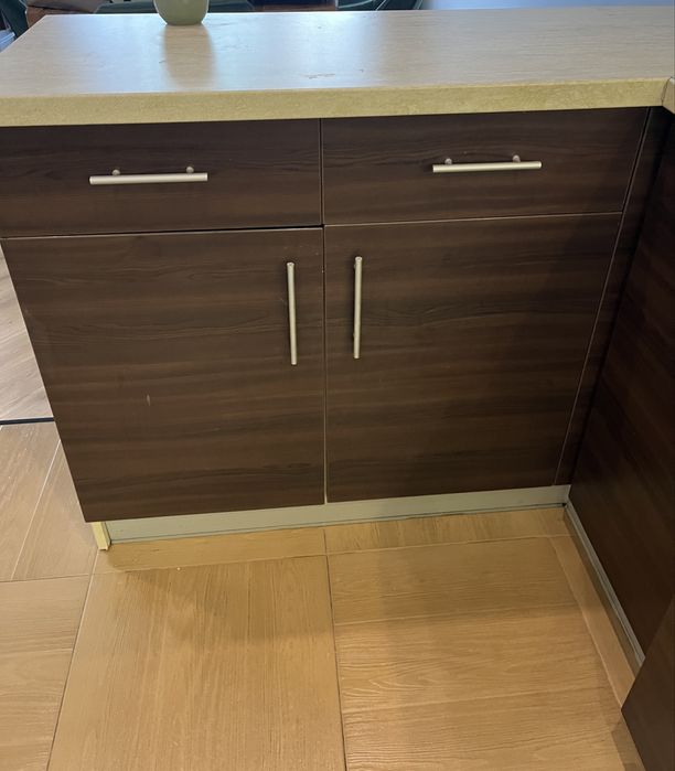 Кухненско обзавеждане, мивка,, плот котлони