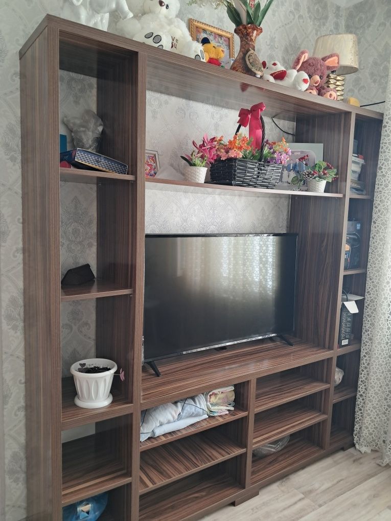 Подставка под телевизор