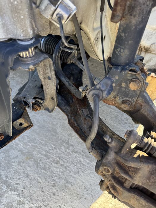 Fuzeta fata amortizor complet cu arc flansa Renault Clio 4 2013-2020
