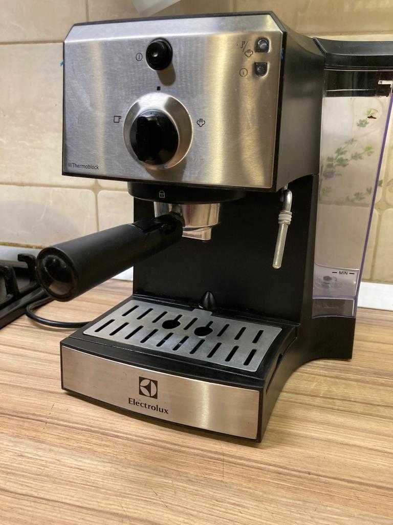 espressor Electrolux EA111