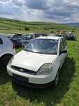 Bara fata/ Coptă/ uși /Motor 1.4 Diesel cutie viteze Ford Fiesta