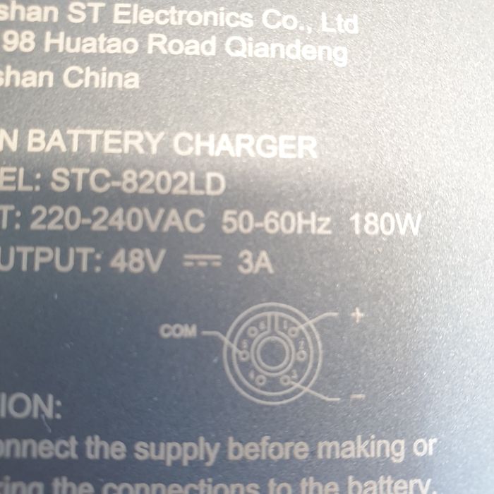 Incarcator bicicleta electrica Bafang AEG 48V mufa 6 pini