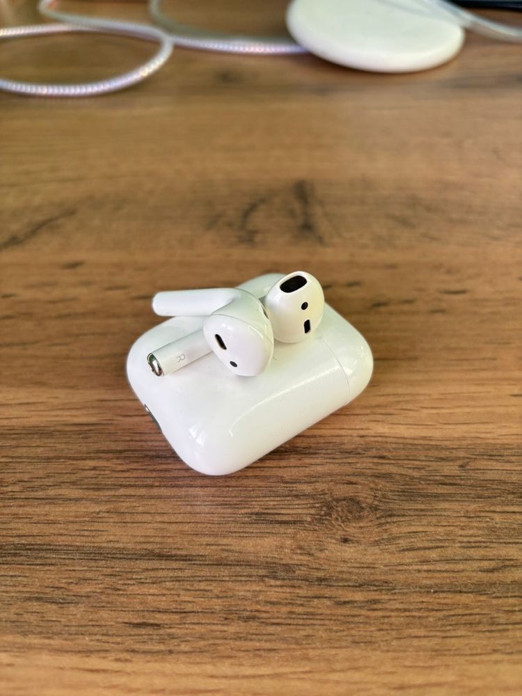 Airpods оригинальные