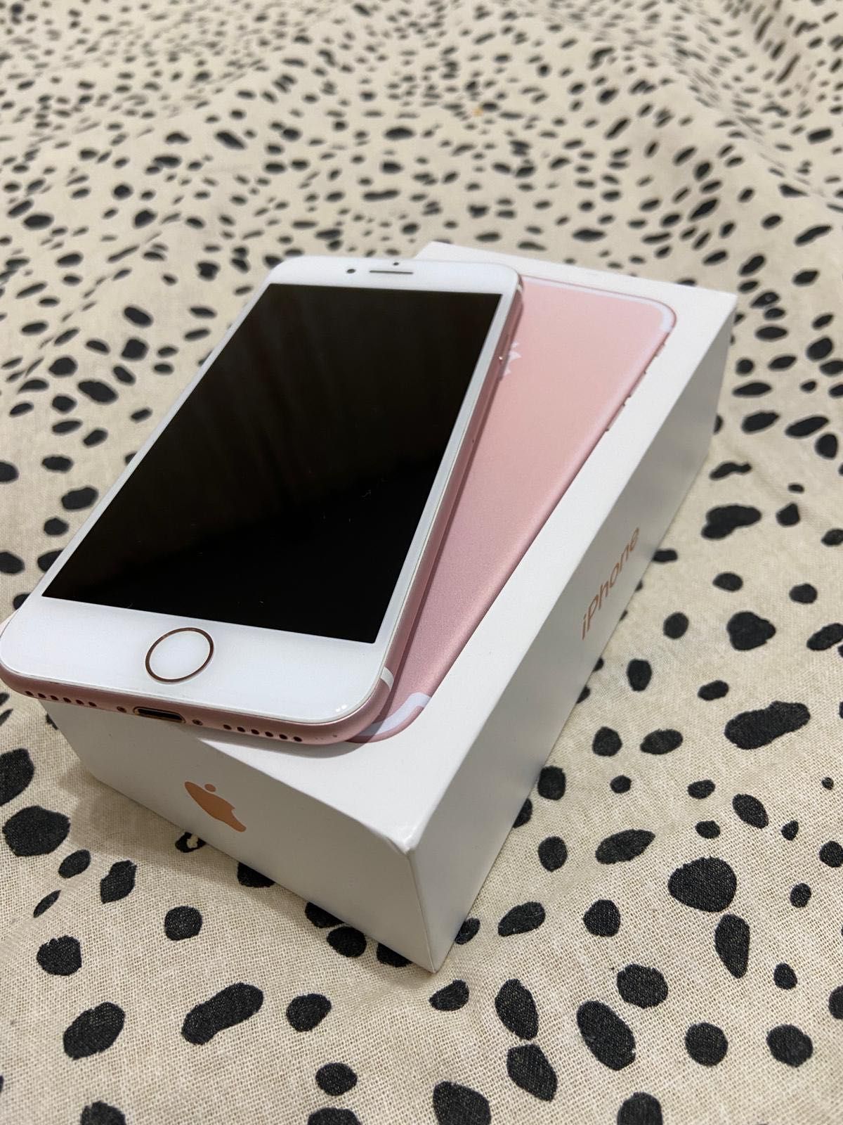 IPhone 7 rose, 32GB

Telefonul E Ca Nou