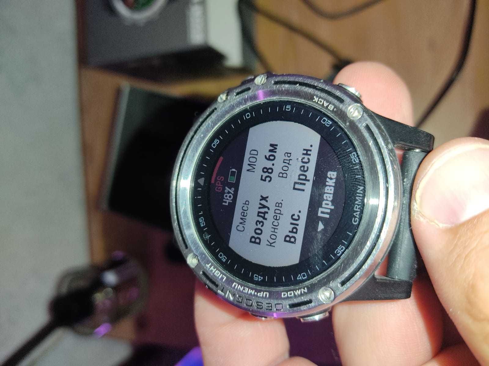 Умные часы, компьютер для дайвинга Garmin Descent MK1