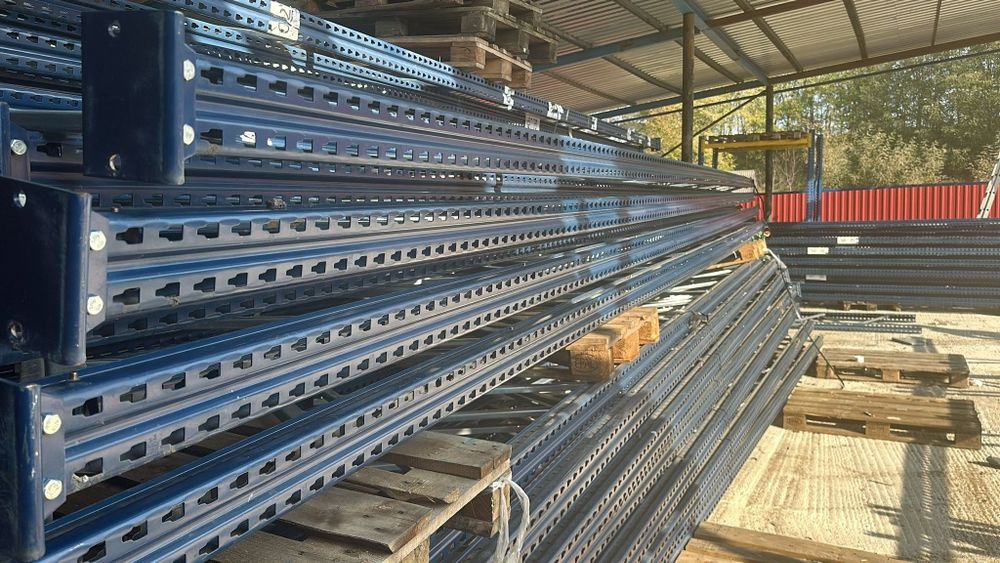 Rafturi metalice industriale
