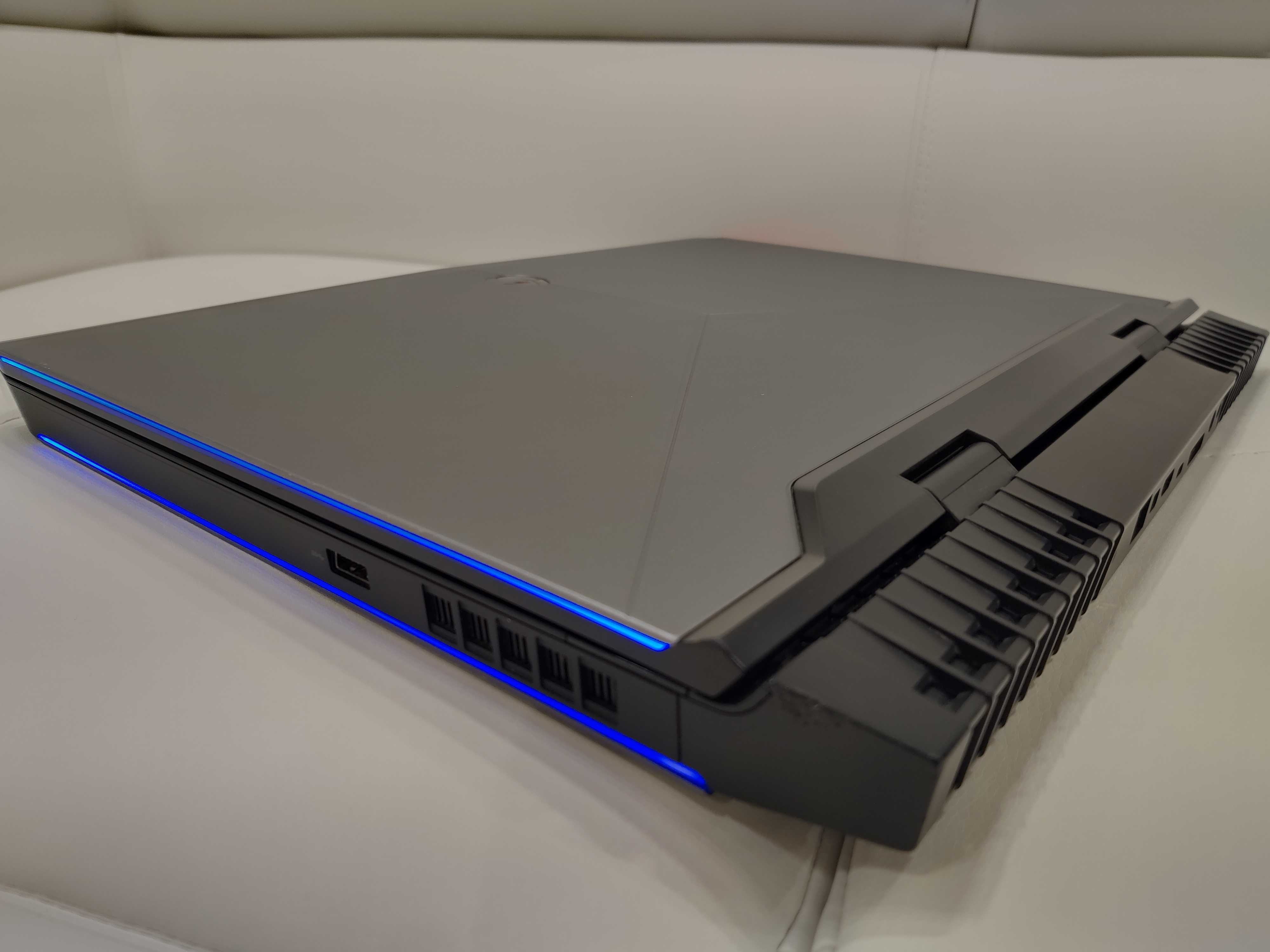 Laptop Alienware 17,3" ,intel core i7, ram 32 gb, video 8 gb GTX 1080