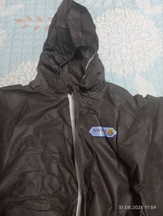 Продам защитные комбинезоны