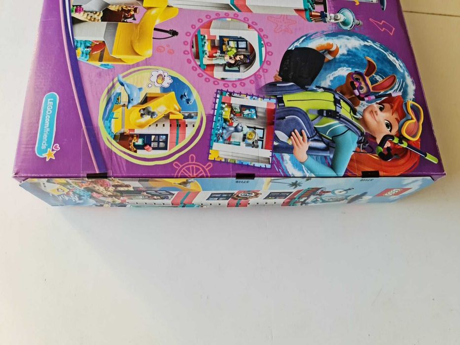 НОВ, ОРИГИНАЛЕН LEGO Friends - Спасителен център във фара 41380