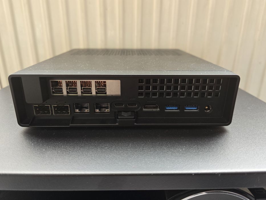 Minisforum MS-01
