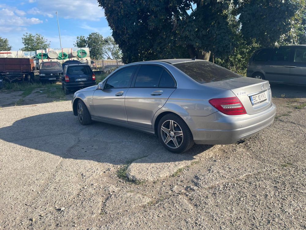 Mercedes c class w204 facelift an 2012 km
