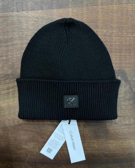 Памучни плетени шапки.