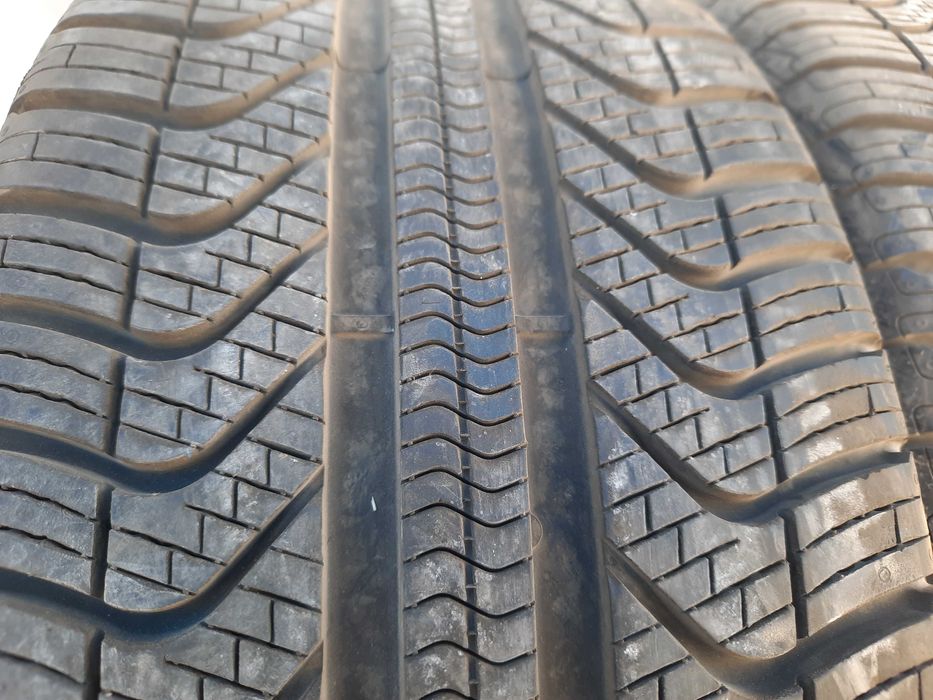 Anvelope 215/45 R17 Pirelli All Season