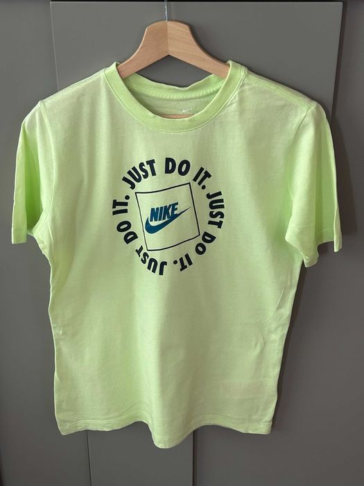 6 броя тениски за младеж Nike, Reserved+подарък, р. 158-170/ 13-14 г.