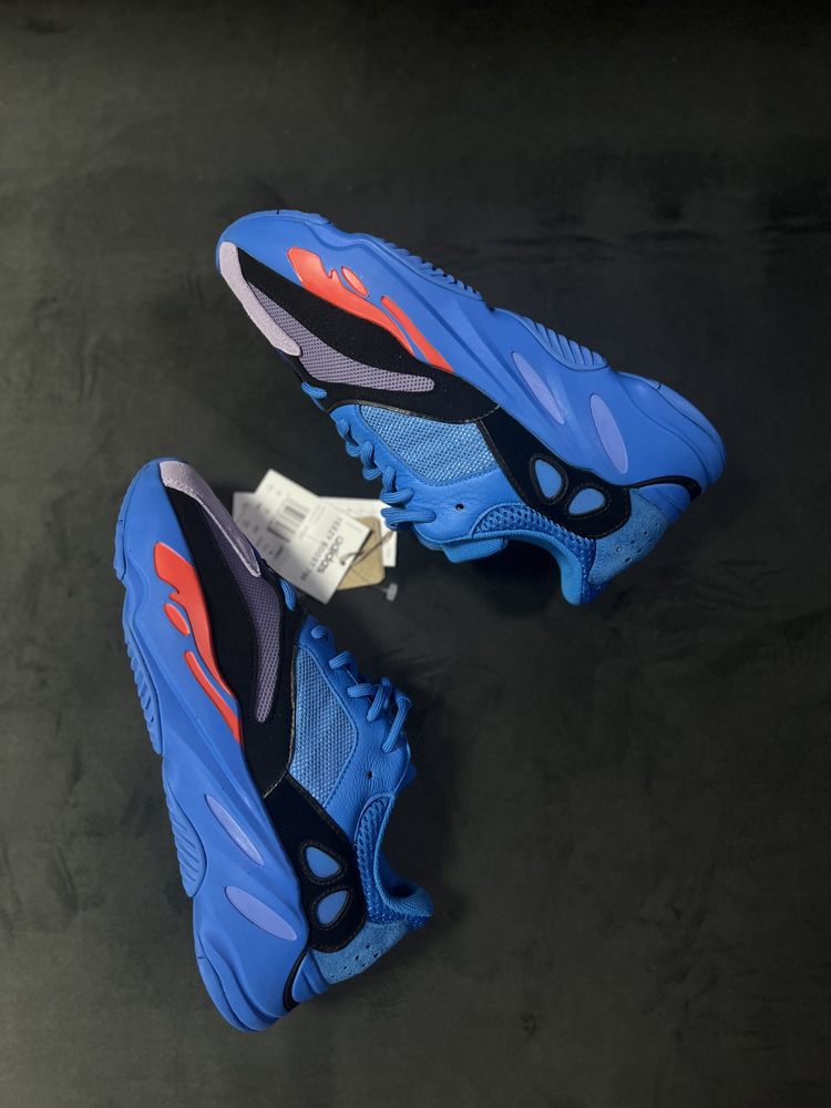 Adidasi Adidas Yeezy 700 Blue