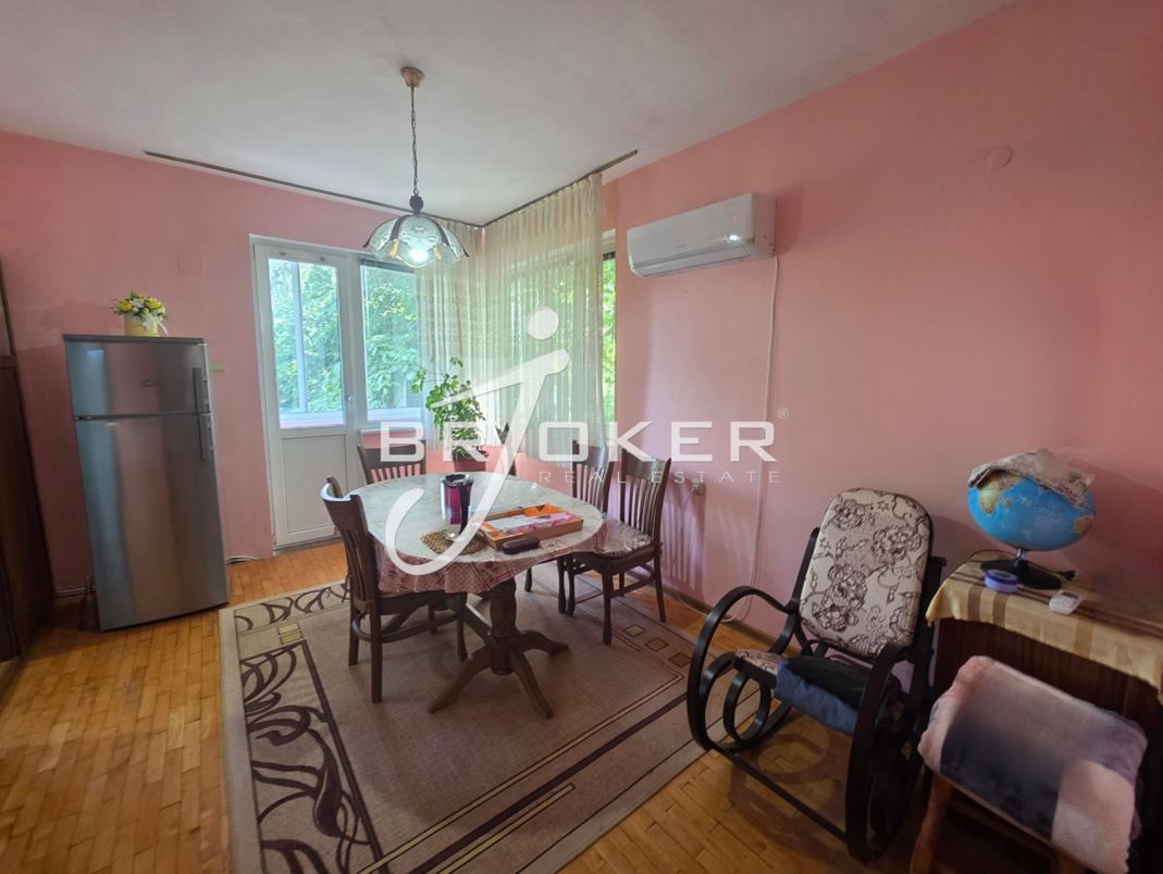 Продава се Тристаен апартамент в Кърджали, Център - 100 кв.м за 1250 €/кв.м - Снимка #7
