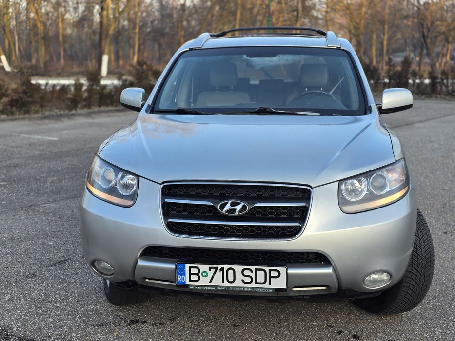 Vând Hyundai Santa Fe