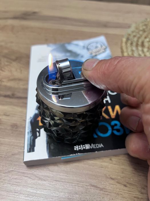 Антична , колекционерска , настолна запалка Erhard