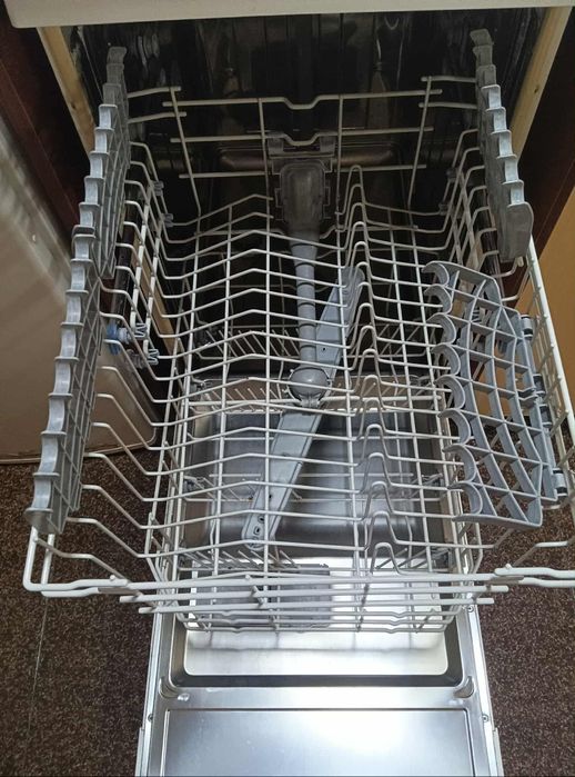 Съдомиялна Беко.