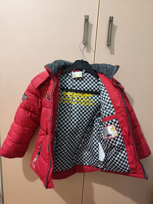 Geaca Roșie Toamna-Iarna Fulger Mcqueen 5- 6 ani