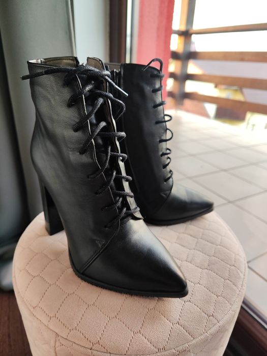 Botine piele naturala noi - mărime 34