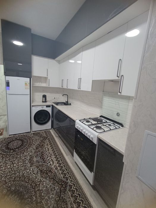 Chilonzor 19 da kv bor 42 kvadratik hamma sharoitlar bor