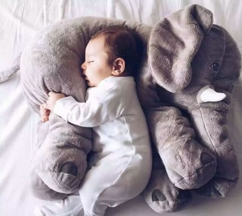 Elefant gri cu păturică NOU