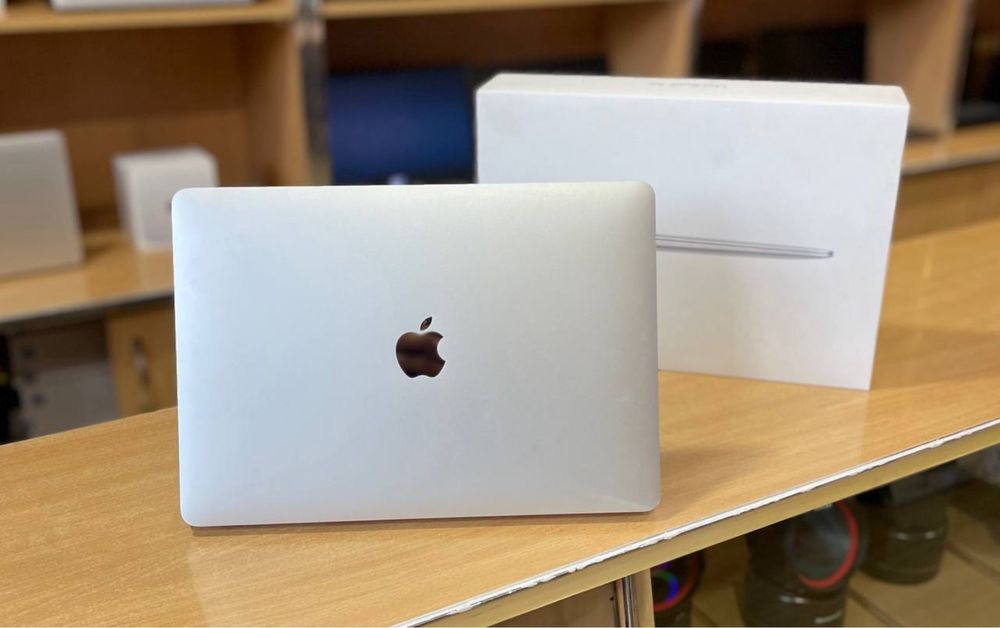 MacBook Air 2021 M1 chip | Ideal xolatda | 85% yomkost 490 sikl