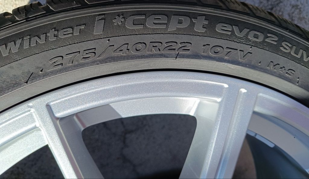 Оригинални джанти с гуми зимни 22 цола за Audi Sq8 Rsq8 дот 2021г