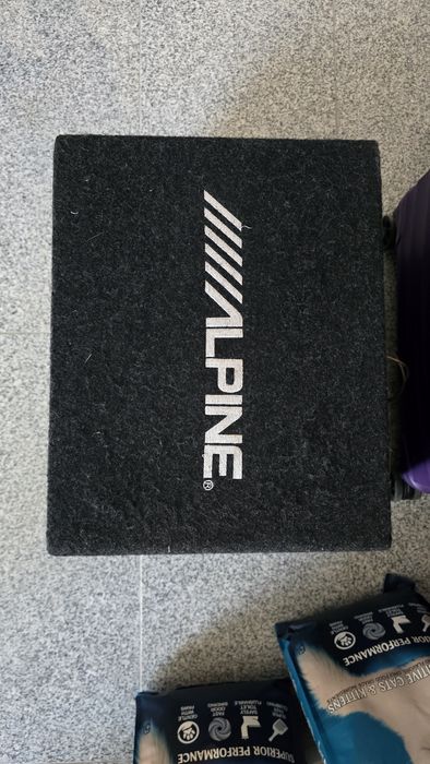 Бас каса с усилвател