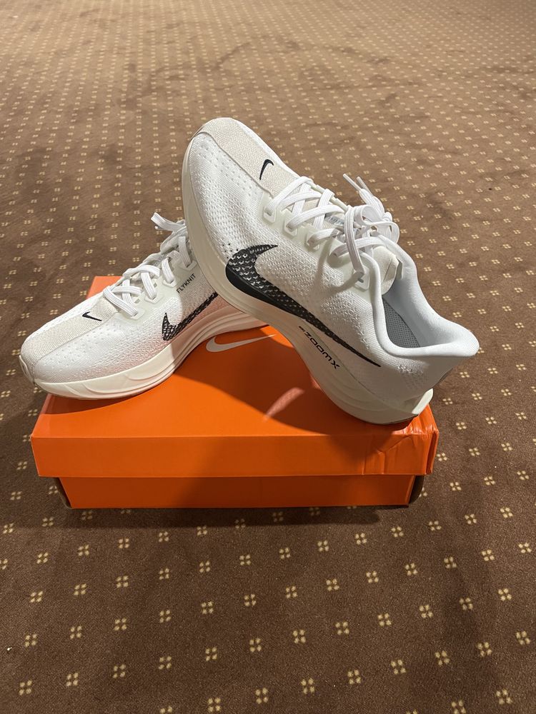 Nike Pegasus Plus White