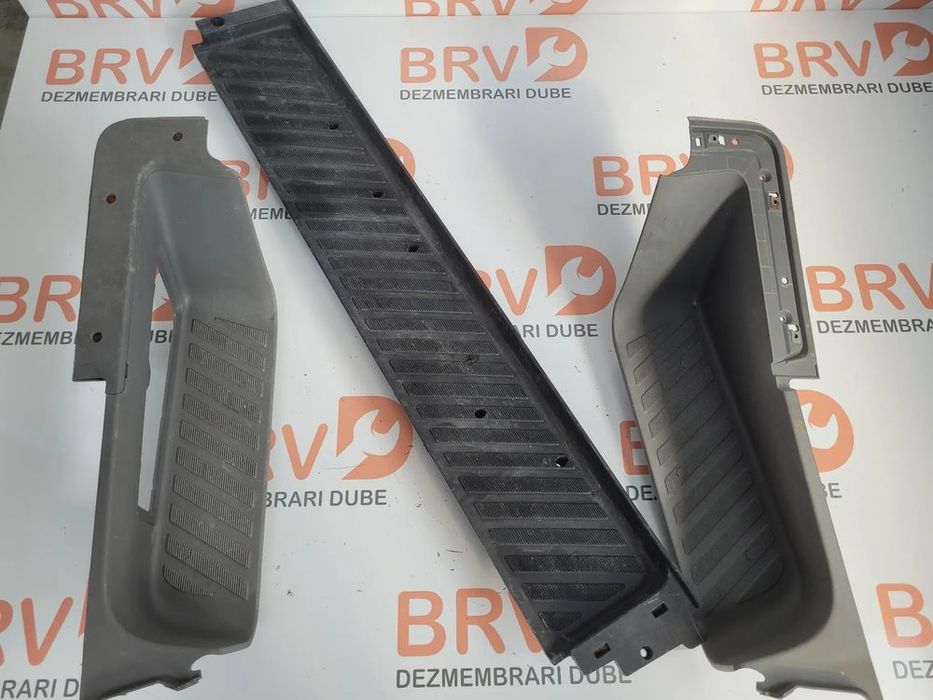 Scarita culisanta / fata pentru Mercedes Sprinter Euro 4 / Euro 5 (200