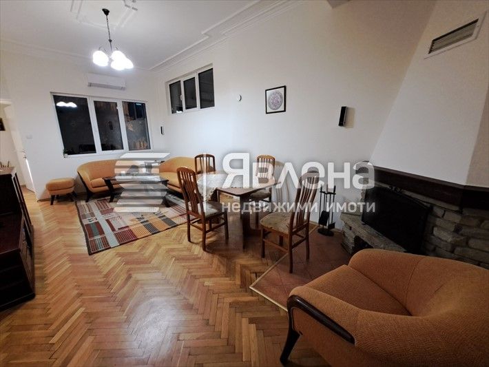Дава се под наем Двустаен апартамент в София, Център - 82 кв.м за 650 € - Снимка #1