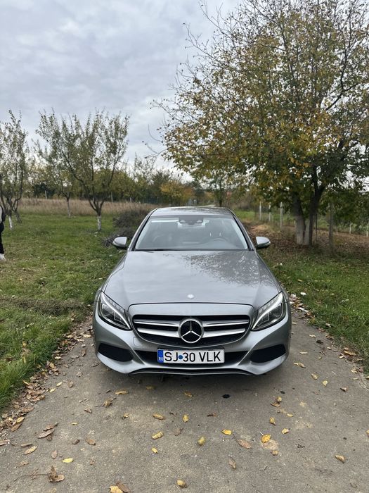 Mercedes Benz C220