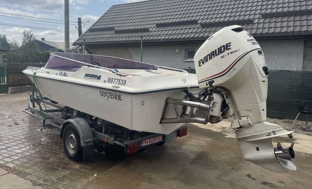 Barca Tullio Abbate sea star 19 motor evinrude 300 cai