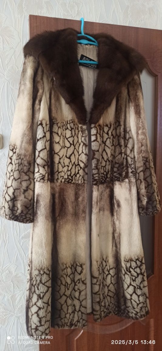 Продам норковую шубу