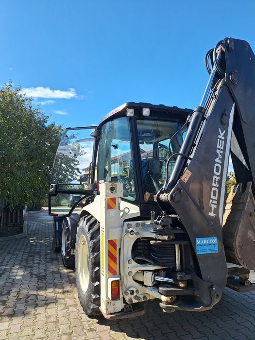 Vând buldoexcavator Hidromek Alpha!