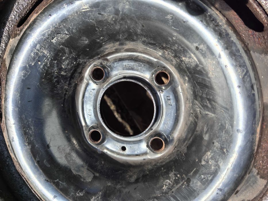 15 цола 4 х 108 мм Пежо / Ситроен - 6 Инча / ЕТ 27