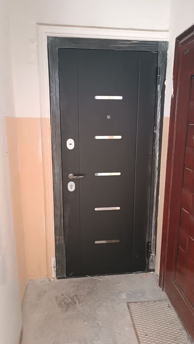 Продажа 1 хона 1 етаж 4 етажл 
Кора камиш 1/3
42 кв
Балкон 2*6