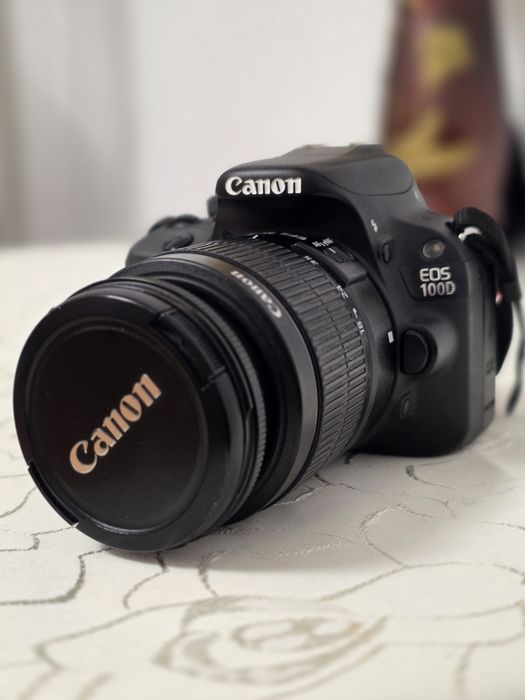 Aparat CANON EOS 100D