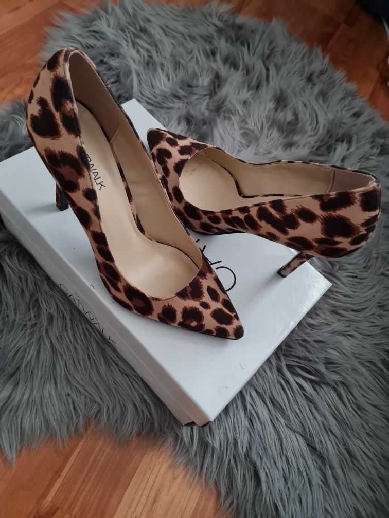Pantofi eleganti stiletto animal print