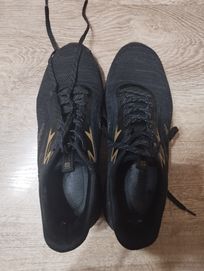 Черно-кафеви обувки runners
